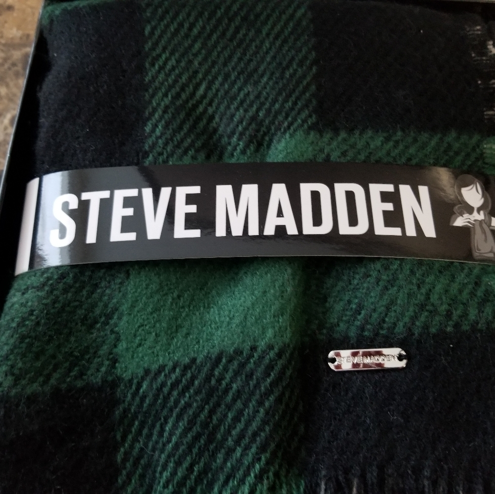 Steve Madden gift set